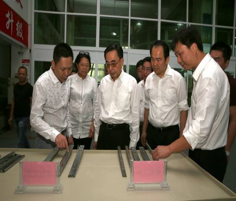 ��С���ڽ���{(di��o)���е½������B(t��i)���Ŀ